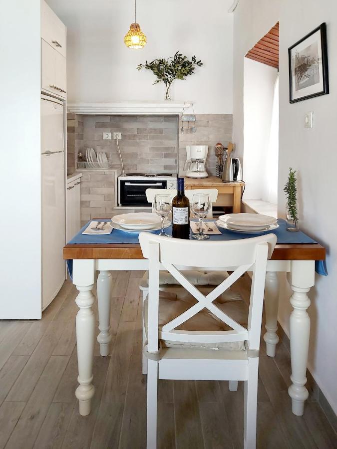 Aegean View Villas Chalki Town ภายนอก รูปภาพ