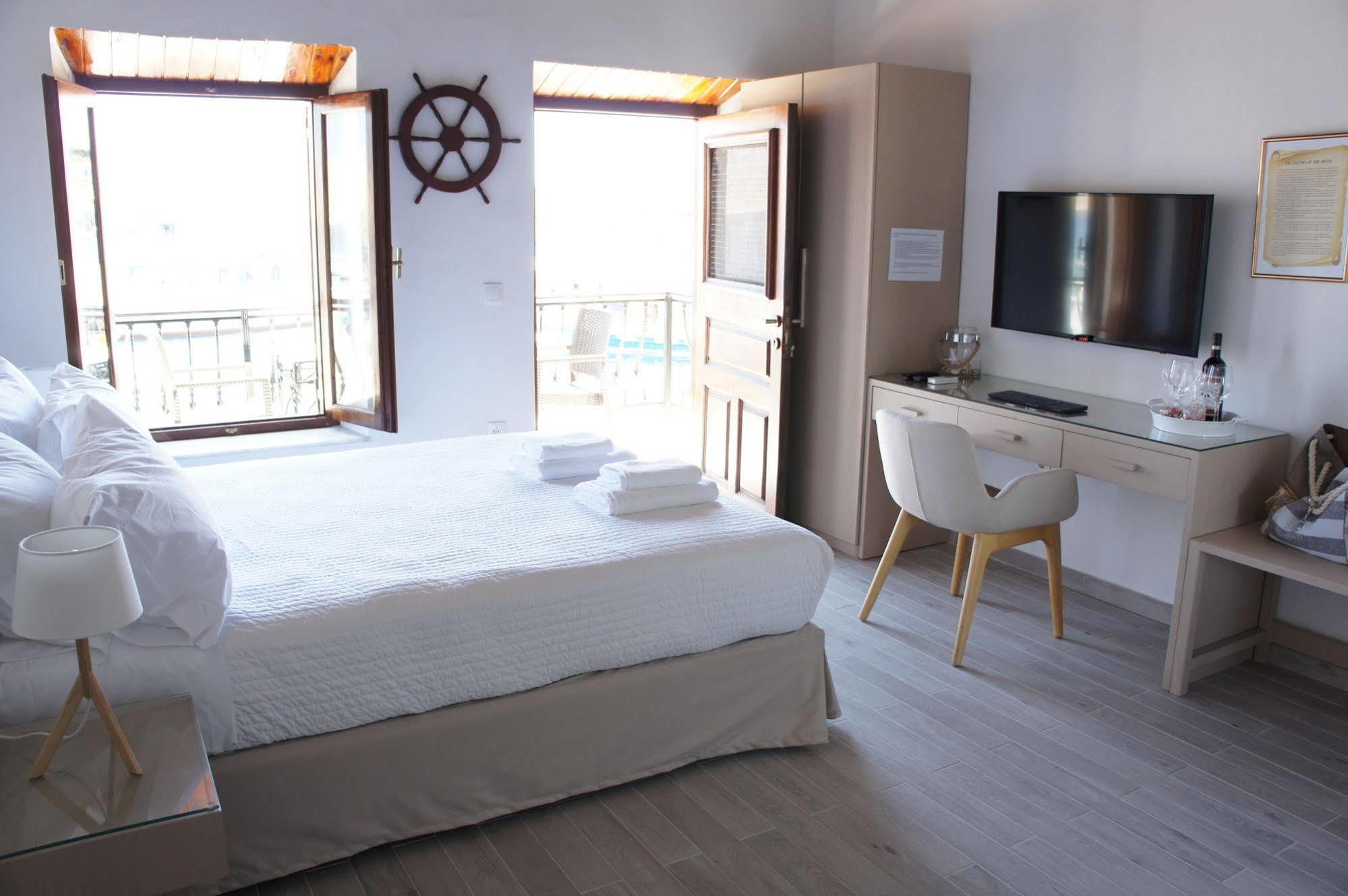 Aegean View Villas Chalki Town ภายนอก รูปภาพ
