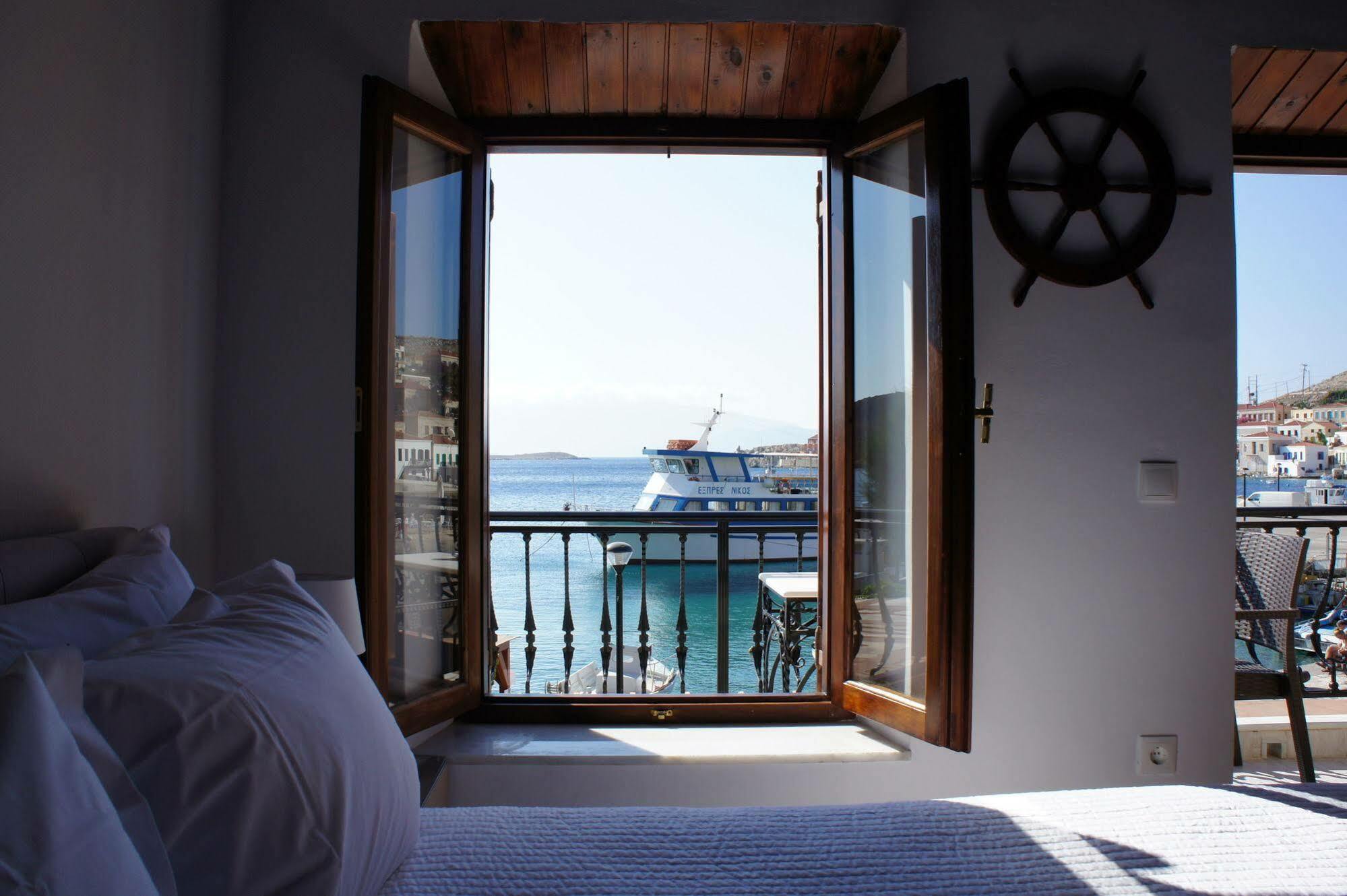 Aegean View Villas Chalki Town ภายนอก รูปภาพ